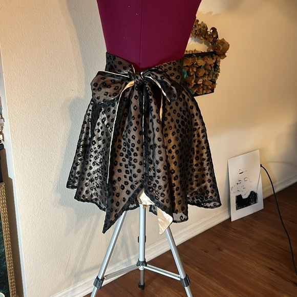 Heavenly Hostess Gold & Black Luxury, Handmade Apron💋 - Picture 2 of 4